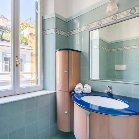 Elizabeth Penthouse, Charmy In Little London 10 Min From The Center Apartman Róma