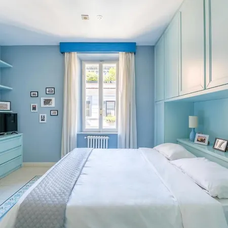 Elizabeth Penthouse, Charmy In Little London 10 Min From The Center Apartman